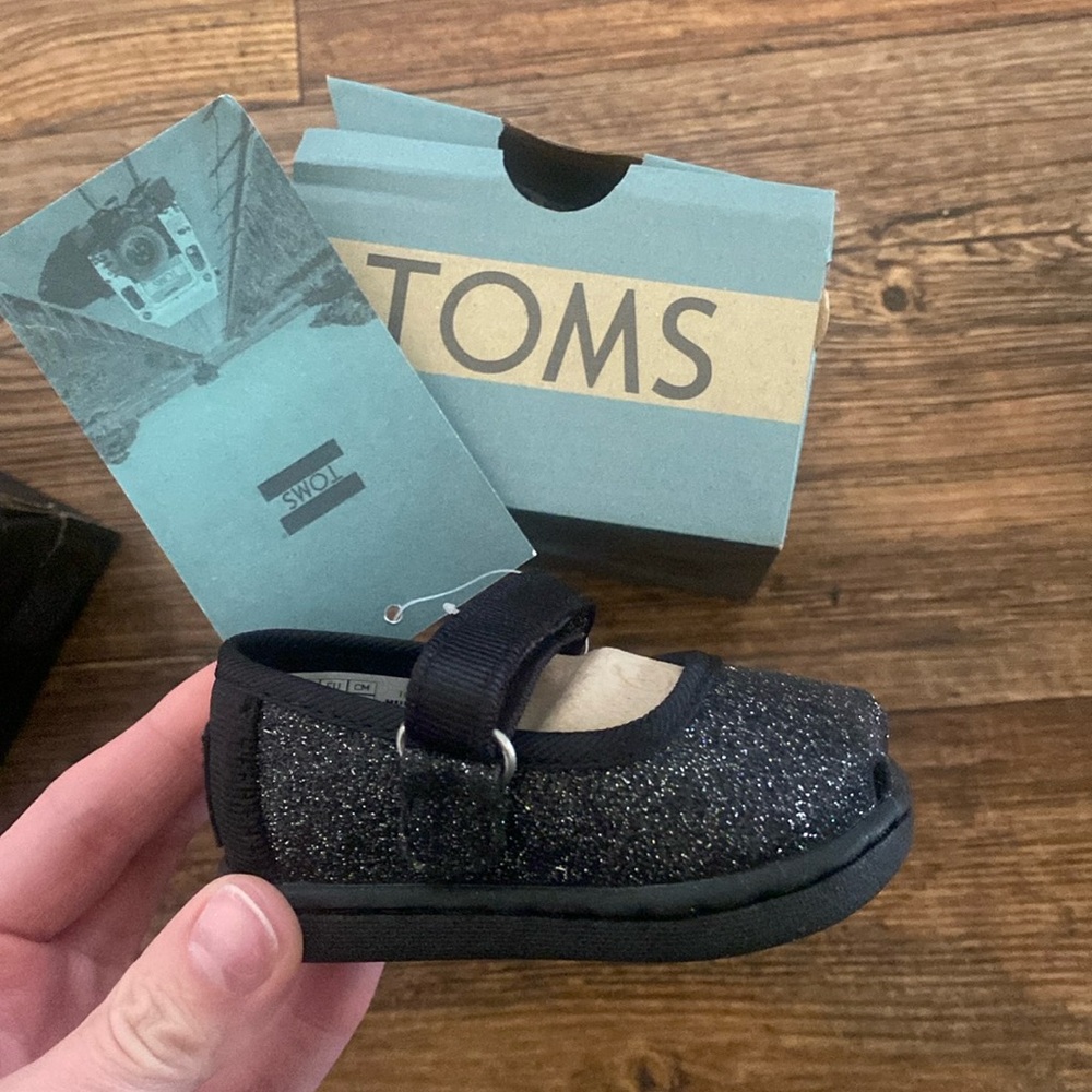 Tiny Mary Jane size 2